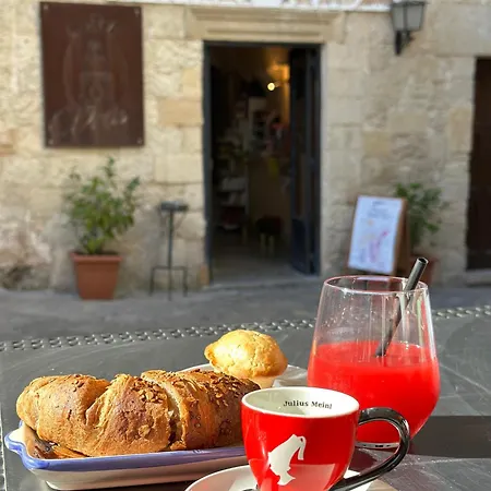Dimora Santa Domenica Bed & Breakfast Scorrano (Apulia)